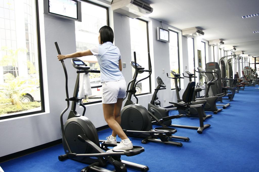 Chon Inter Hotel Chonburi Bagian luar foto