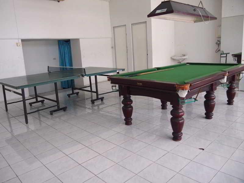Chon Inter Hotel Chonburi Bagian luar foto
