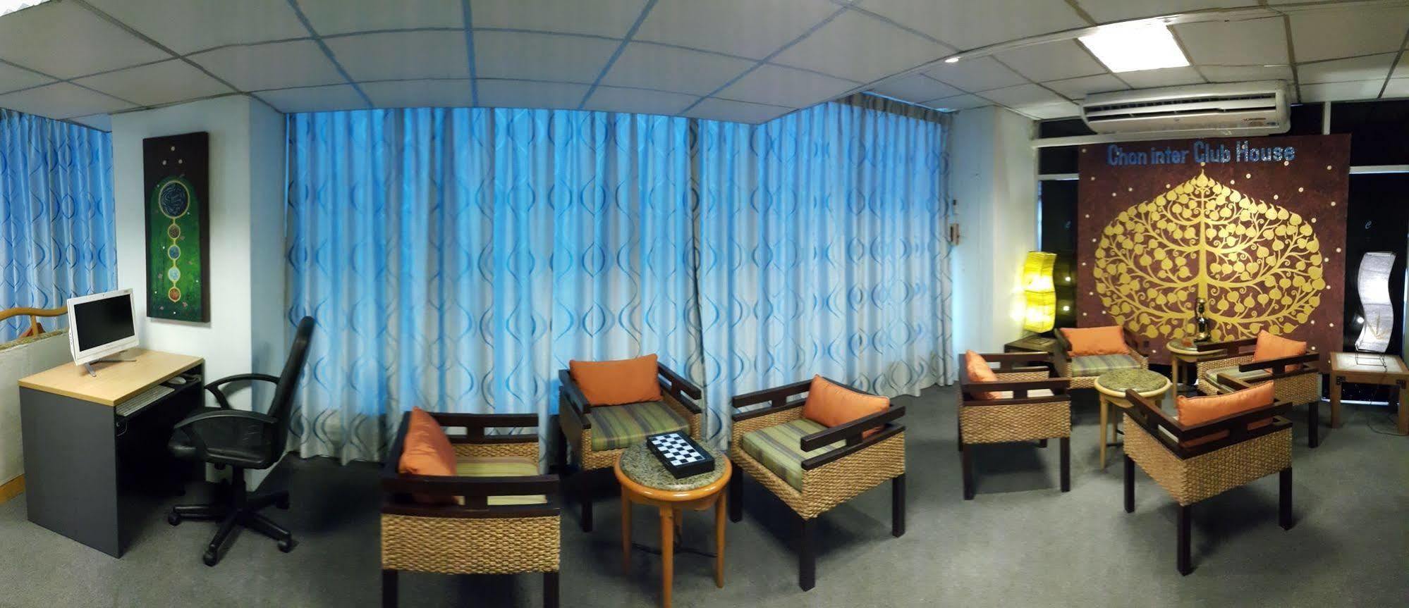 Chon Inter Hotel Chonburi Bagian luar foto