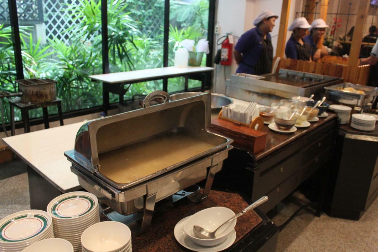 Chon Inter Hotel Chonburi Bagian luar foto